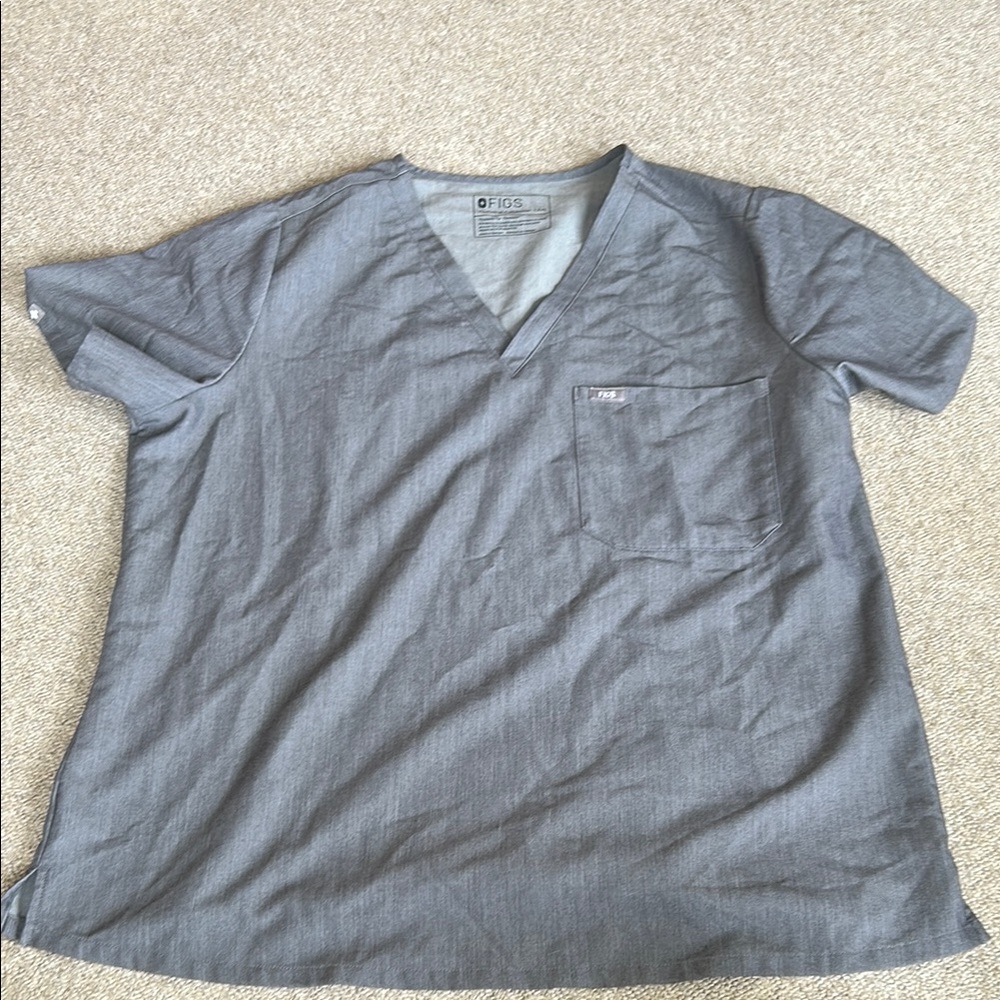 Figs, scrub, top, charcoal gray